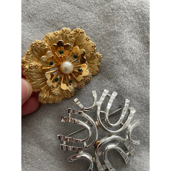 Lot of 2 Sarah Coventry Brooches - Picture 2 of 6